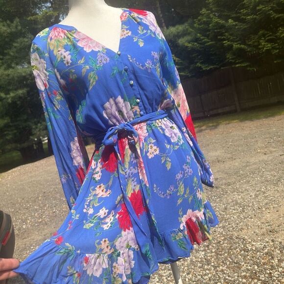 Yumi Kim Sz 0 Blue with floral pattern, chiffon, long sleeve mini dress. - Picture 7 of 16
